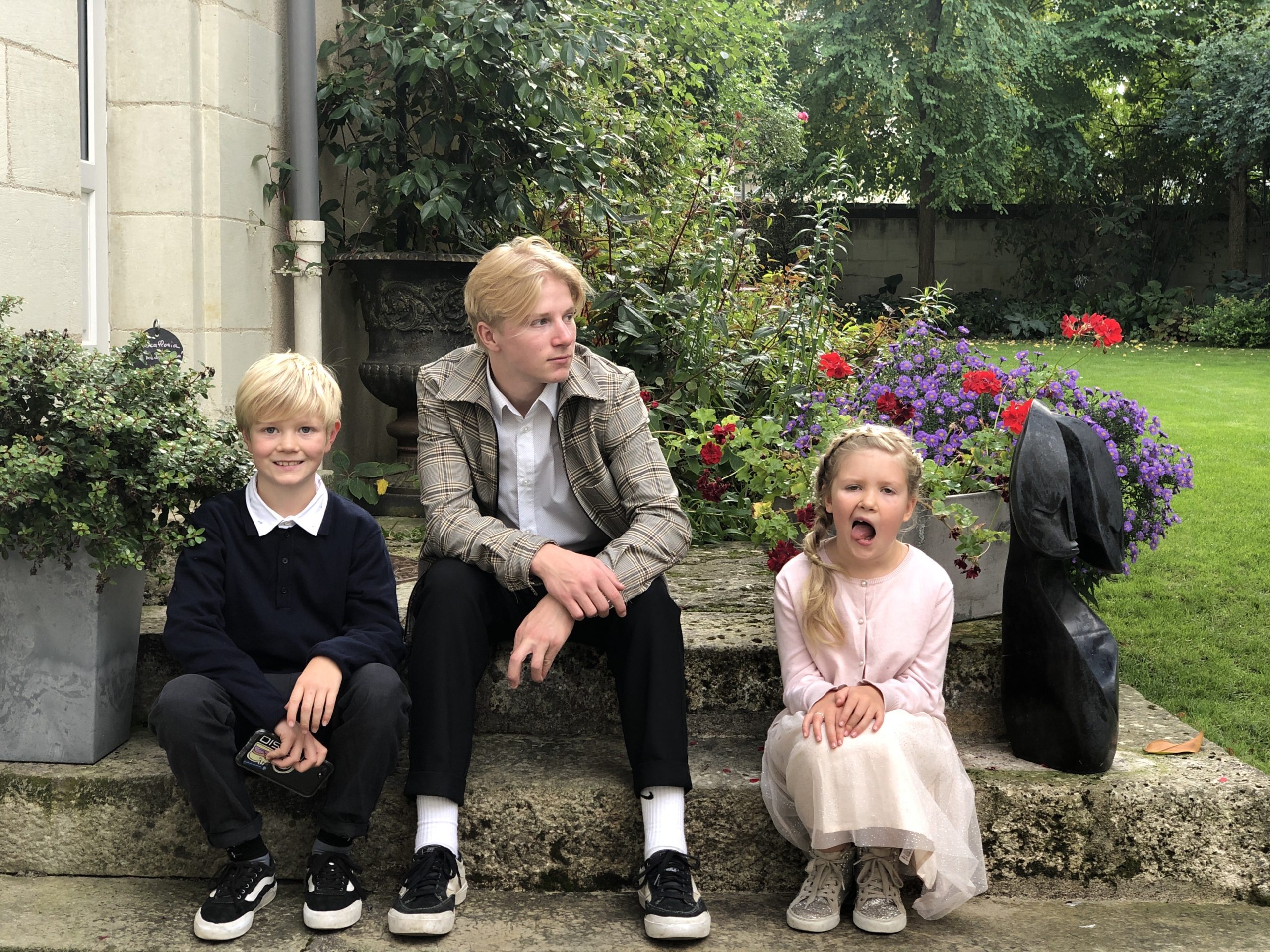 Kids dressed up for a french wedding